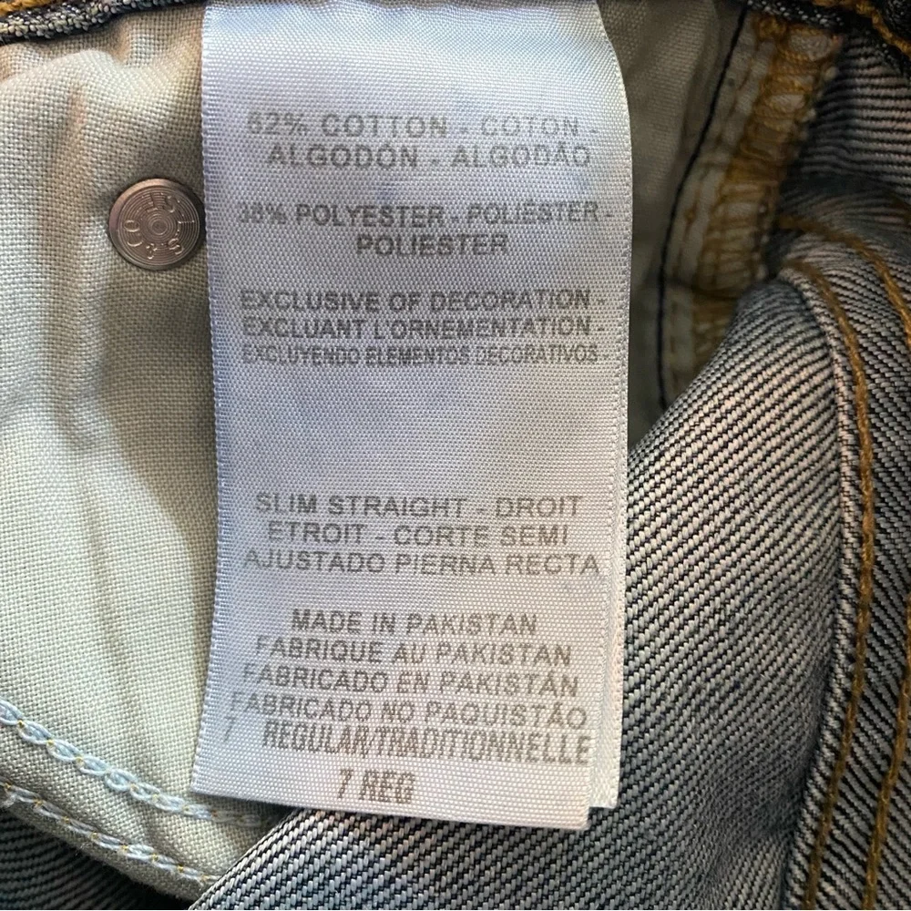 Denizen from Levi’s 218 Slim Straight Fit Jeans Size 7 Regular